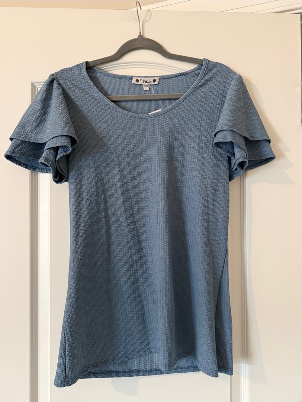 Willa Short Sleeve Ruffle Tee in Dusty Blue